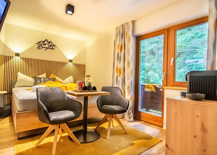 招待所 Gaestehaus Julia